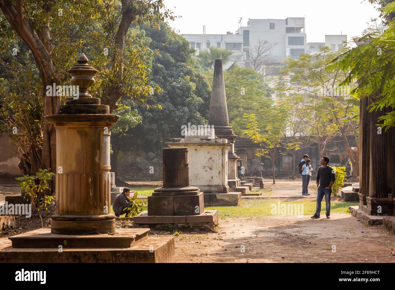 Kolkata, West Bengal, India - January 2018: The old British era tombs ...