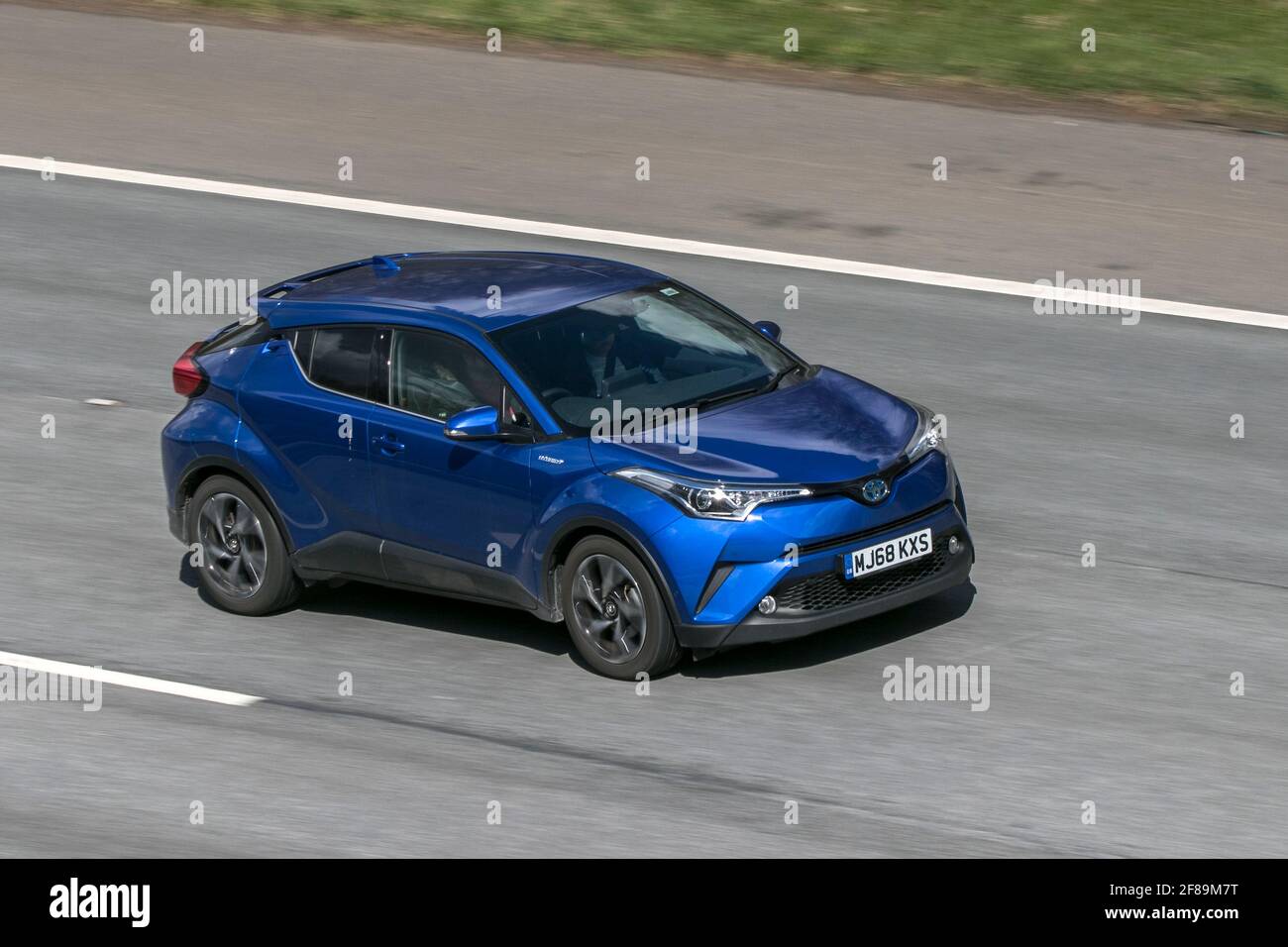2018 (68) blue Toyota C-HR Design Hev Cvt hybrid electric 1798cc ...