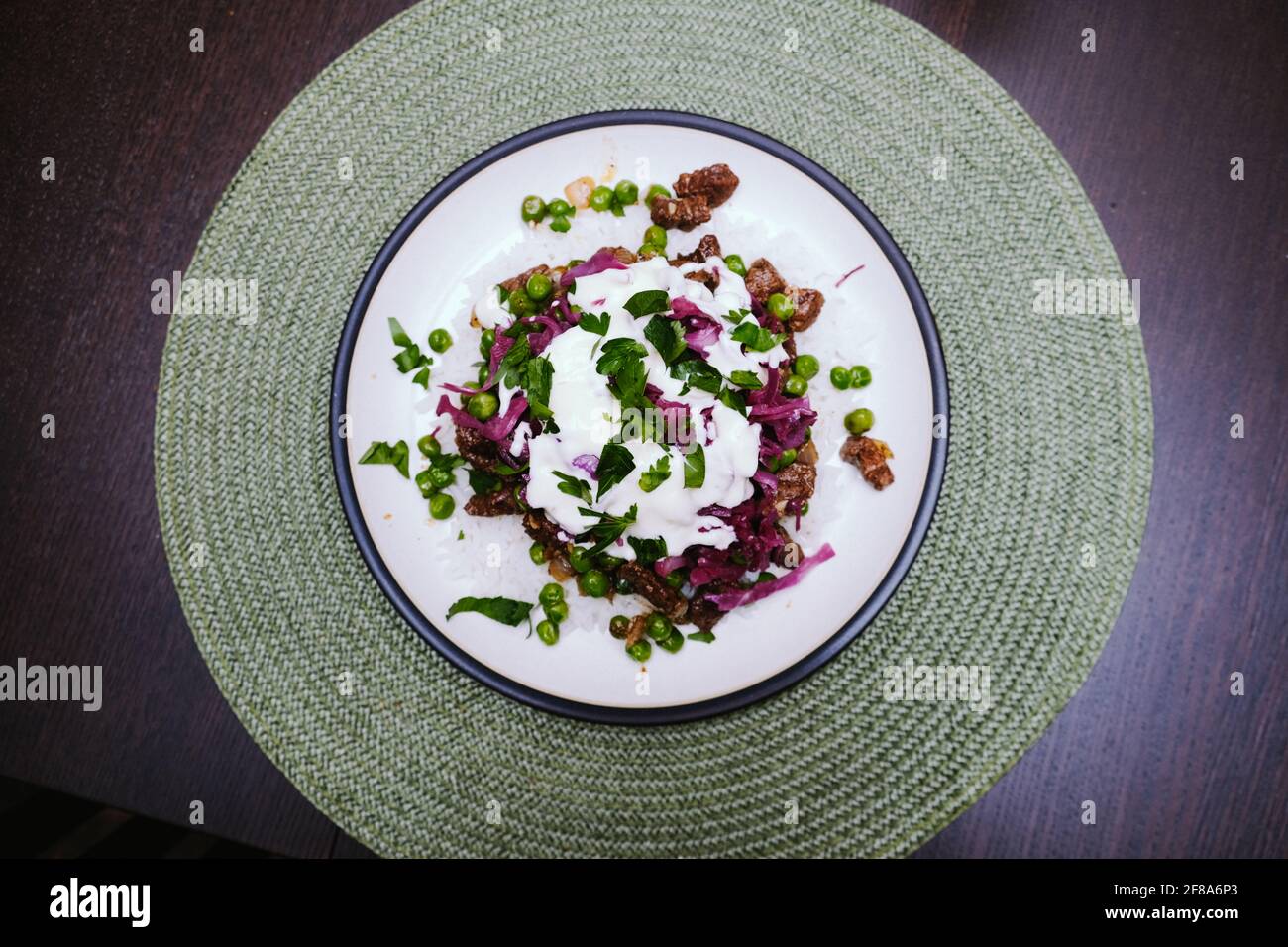 beef strip stir fry with creamy sauce Stock Photo Alamy