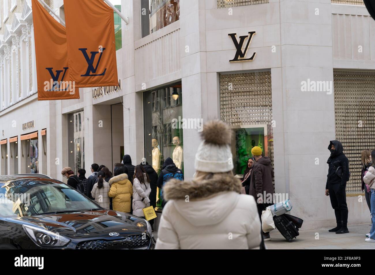 Tienda Louis Vuitton London Foto de stock y más banco de imágenes de  Londres - Inglaterra - Londres - Inglaterra, Boutique, Calle - iStock
