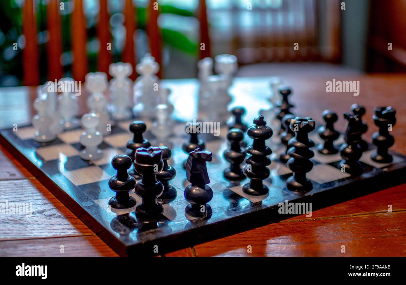 Chess setup hi-res stock photography and images - Alamy