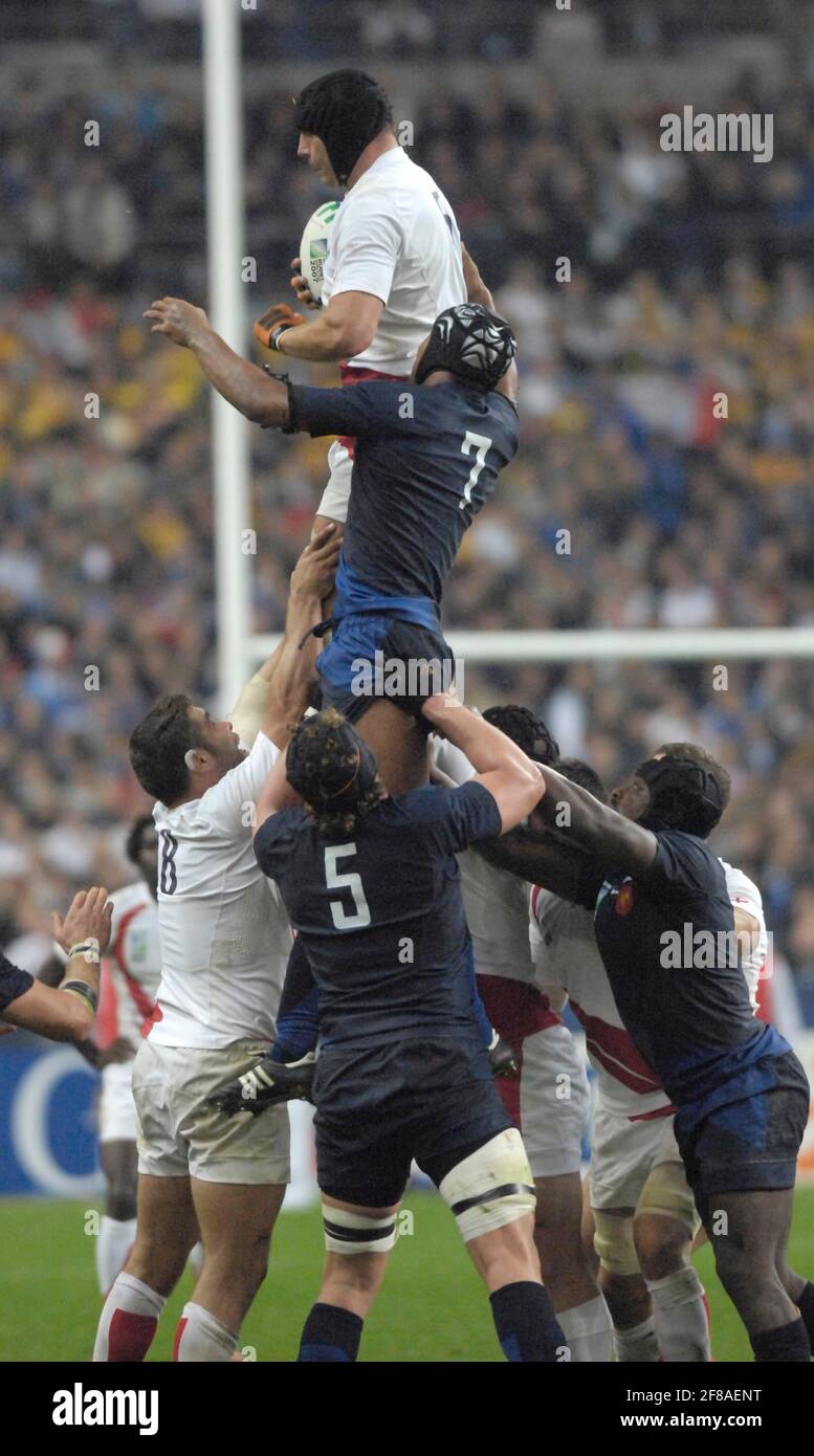 WORLD CUP RUGBY. SEMI-FINAL FRANCE V ENGLAND AT THE STADE DE FRANCE PARIS.  13/10/2007. PICTURE DAVID ASHDOWN Stock Photo