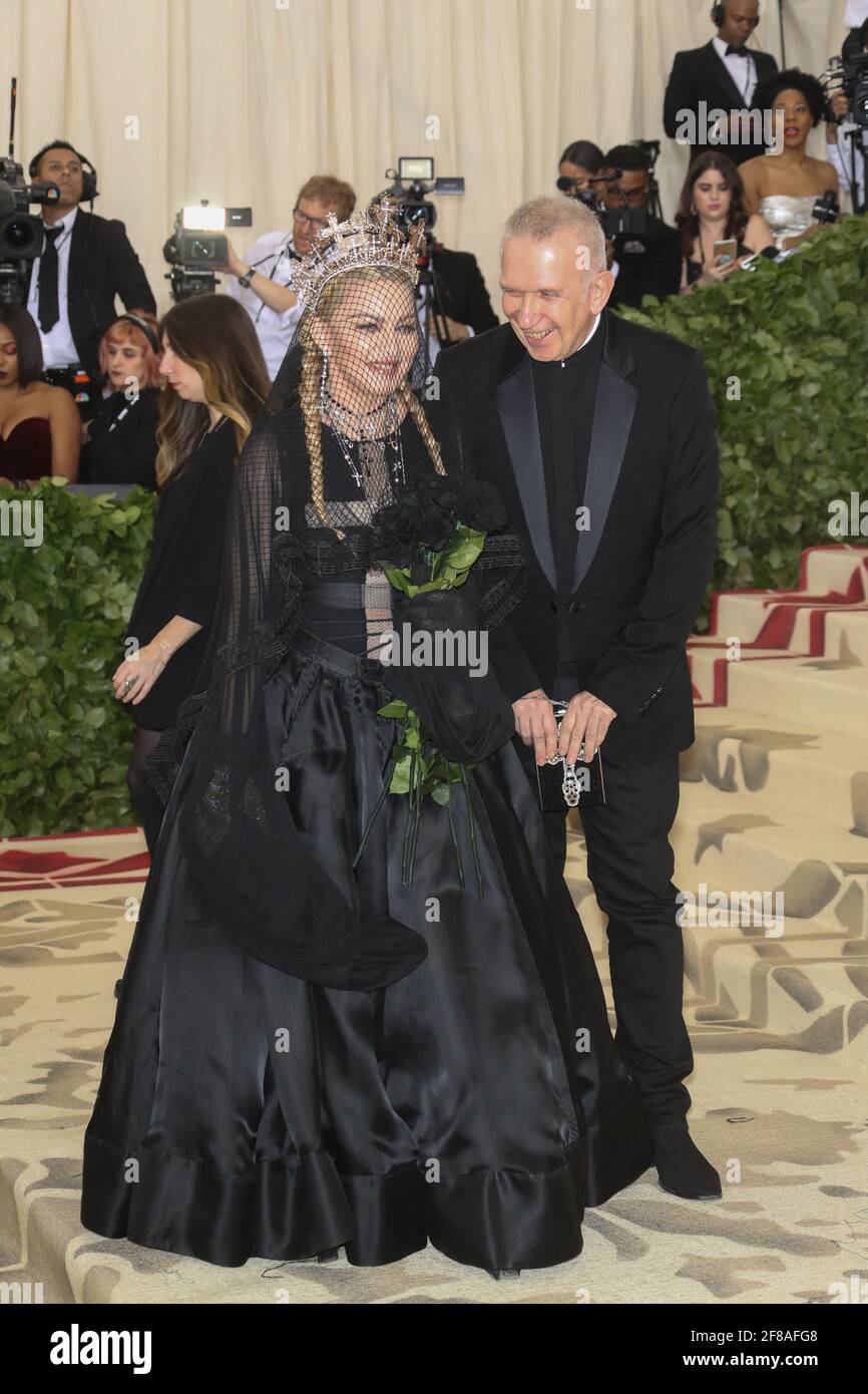 Jean Paul Gaultier, Madonna arrives to the 2018 Met Costume Gala(02)