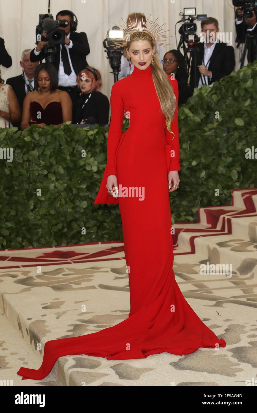 Amber Heard arrives to the 2018 Met Costume Gala Heavenly Bodies, held at the Metropolitan Museum of Art in New York City, Monday, May 7, 2018. Photo by Jennifer Graylock-Graylock.com 917-519-7666 Stock Photo