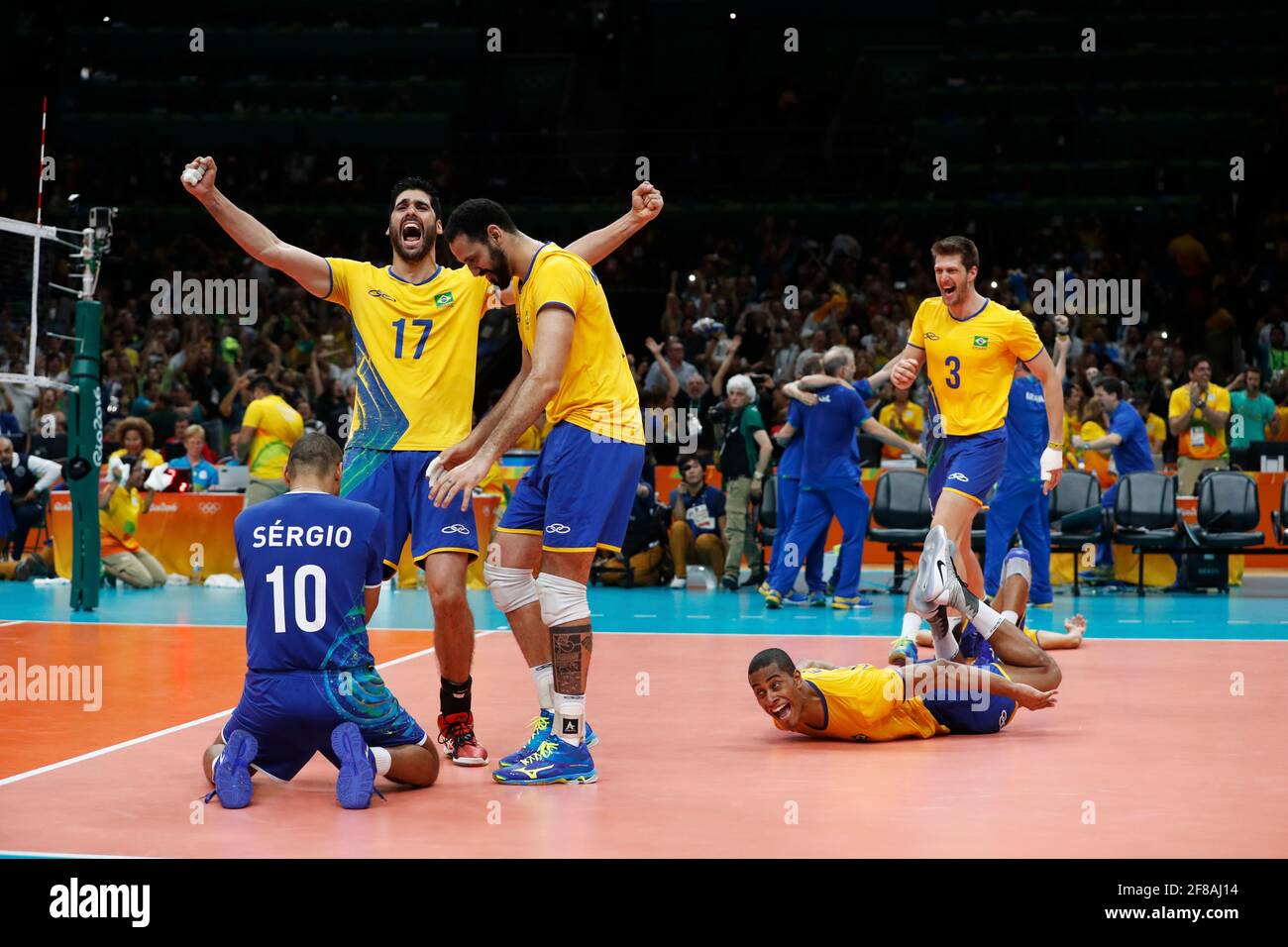 Volleyball World on X: World Champs GOLD & bronze medal matches are set  🤯! ⏰ October 15 (GMT): 2pm 🥉: USA 🇺🇸 🆚 🇮🇹 Italy 6pm 🥇: Brazil 🇧🇷  🆚 🇷🇸 Serbia