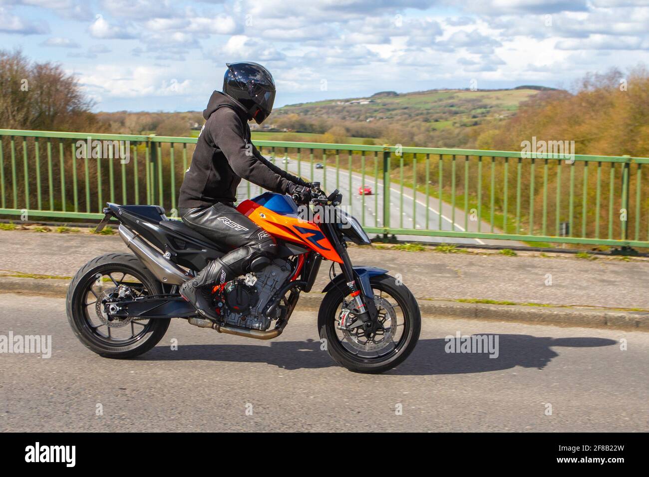 900cc sport bikes hi-res stock photography and images - Alamy