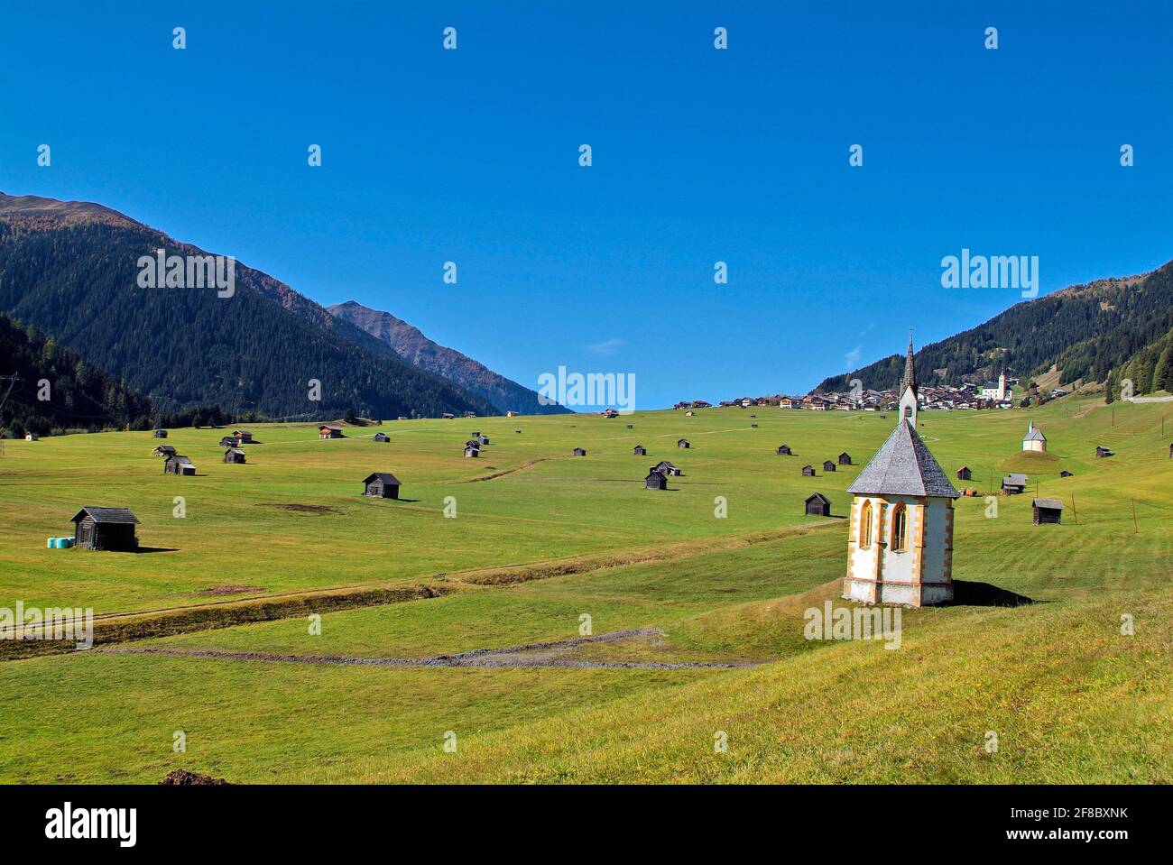 Austria, rural mountain village Obertilliach in Lesachtal valley Stock Photo