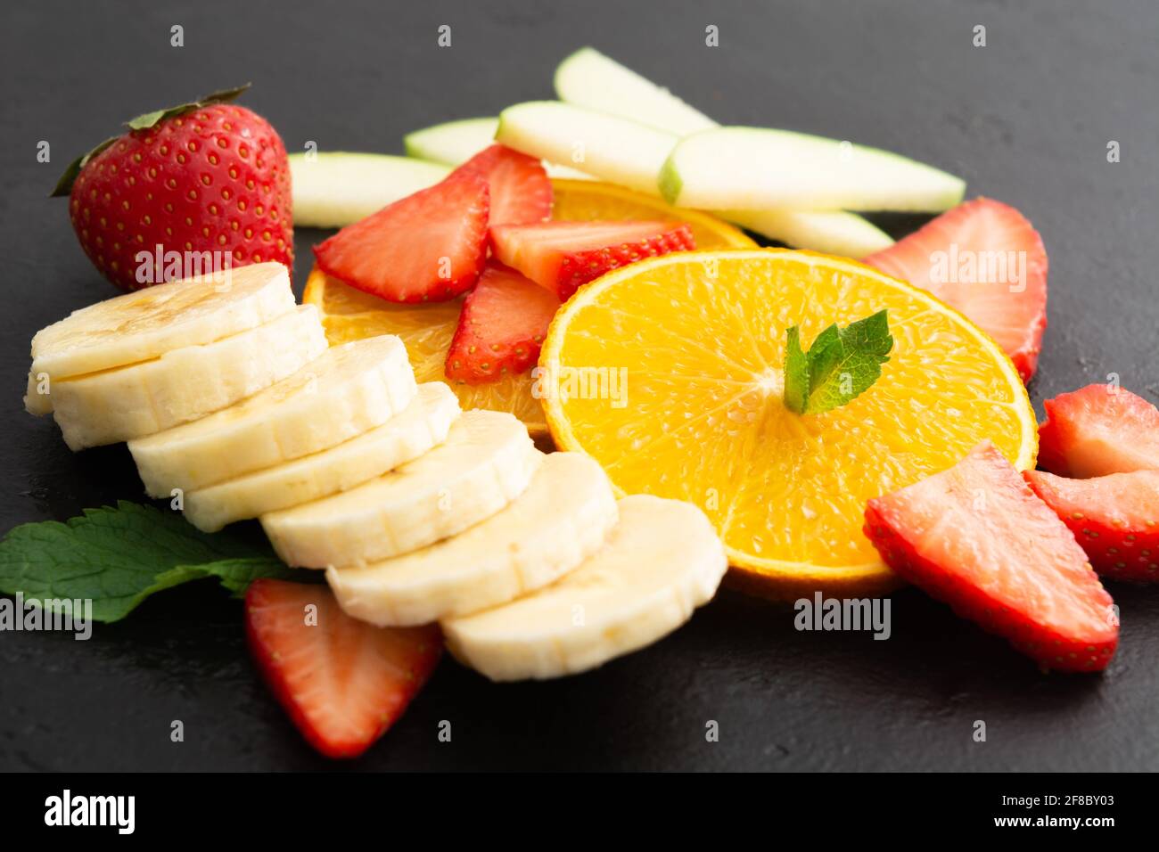 Fruit salad banana apple orange hi-res stock photography and images - Alamy