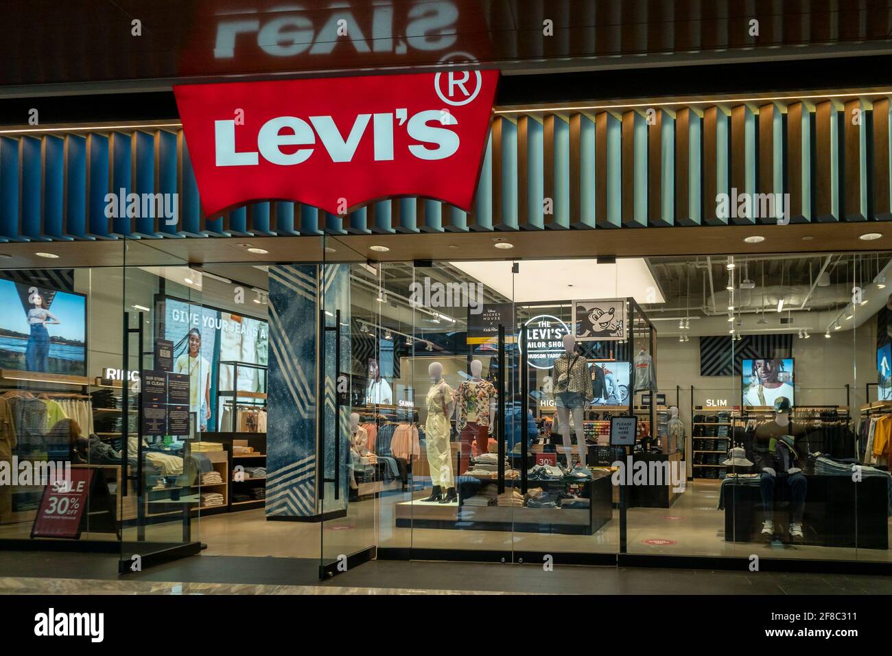 New York, USA. 12th Apr, 2021. Levi's store in the near empty Hudson Yards  mall in Manhattan in New York on Monday, April 12, 2021. (Photo by Richard  B. Levine) Credit: Sipa