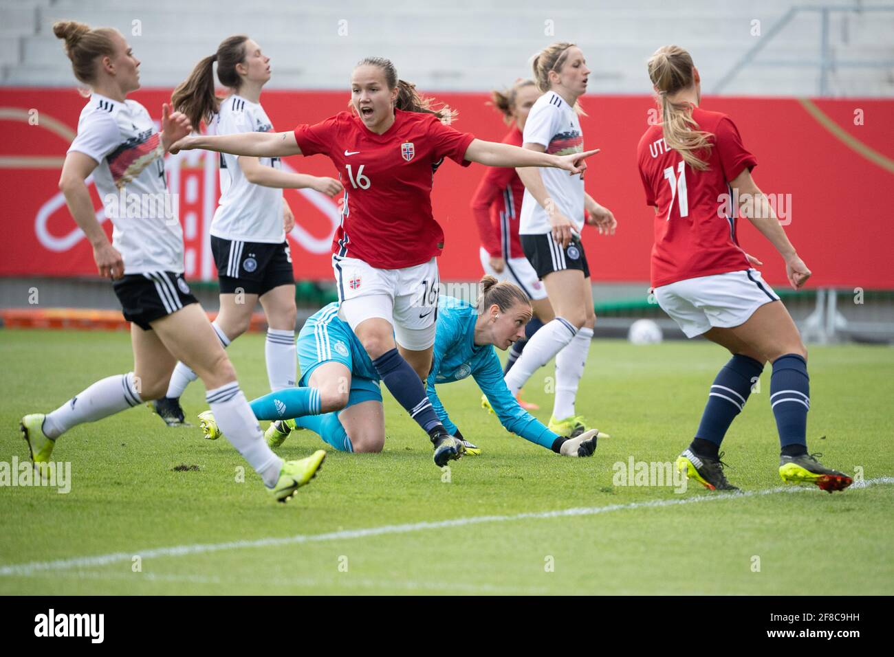 Guro reiten goal hires stock photography and images Alamy