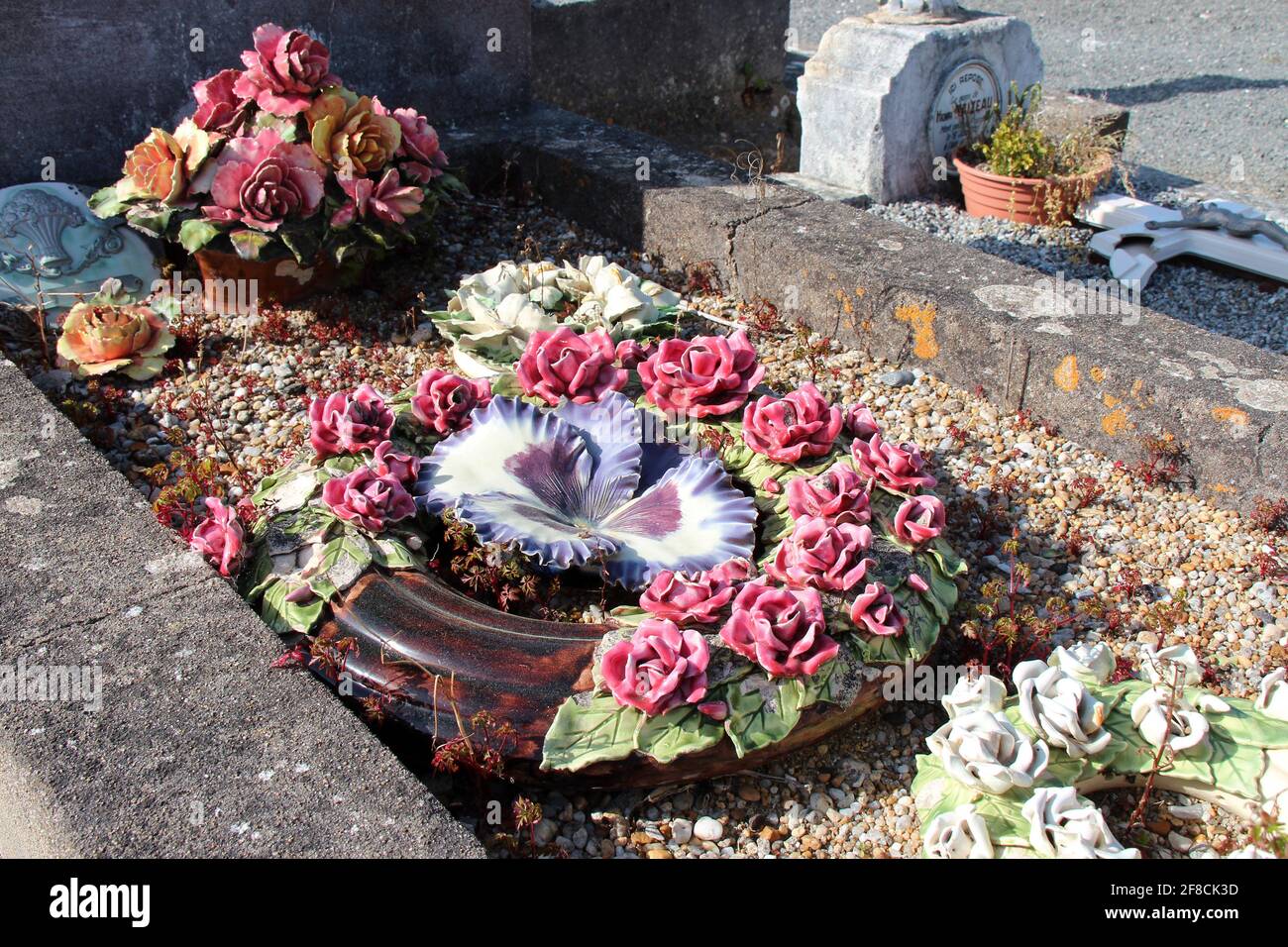 Couronne fleur hi-res stock photography and images - Page 2 - Alamy, image size:1300x956