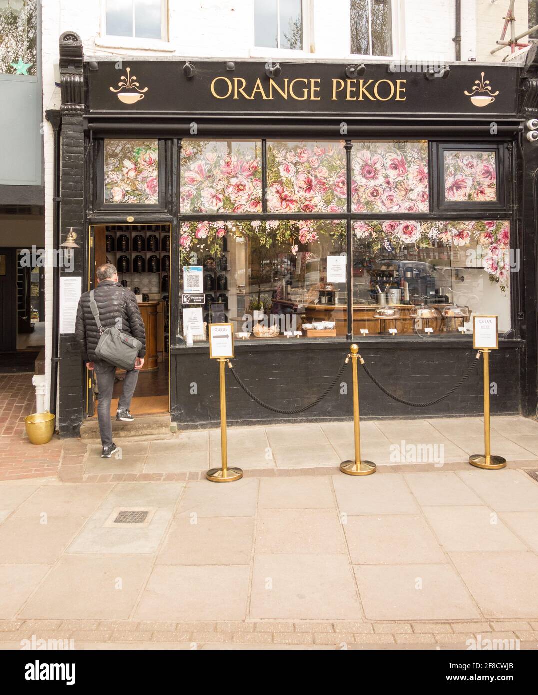 Orange Pekoe Cafe and Tea Rooms, White Hart Lane, Barnes, London, SW13, UK Stock Photo