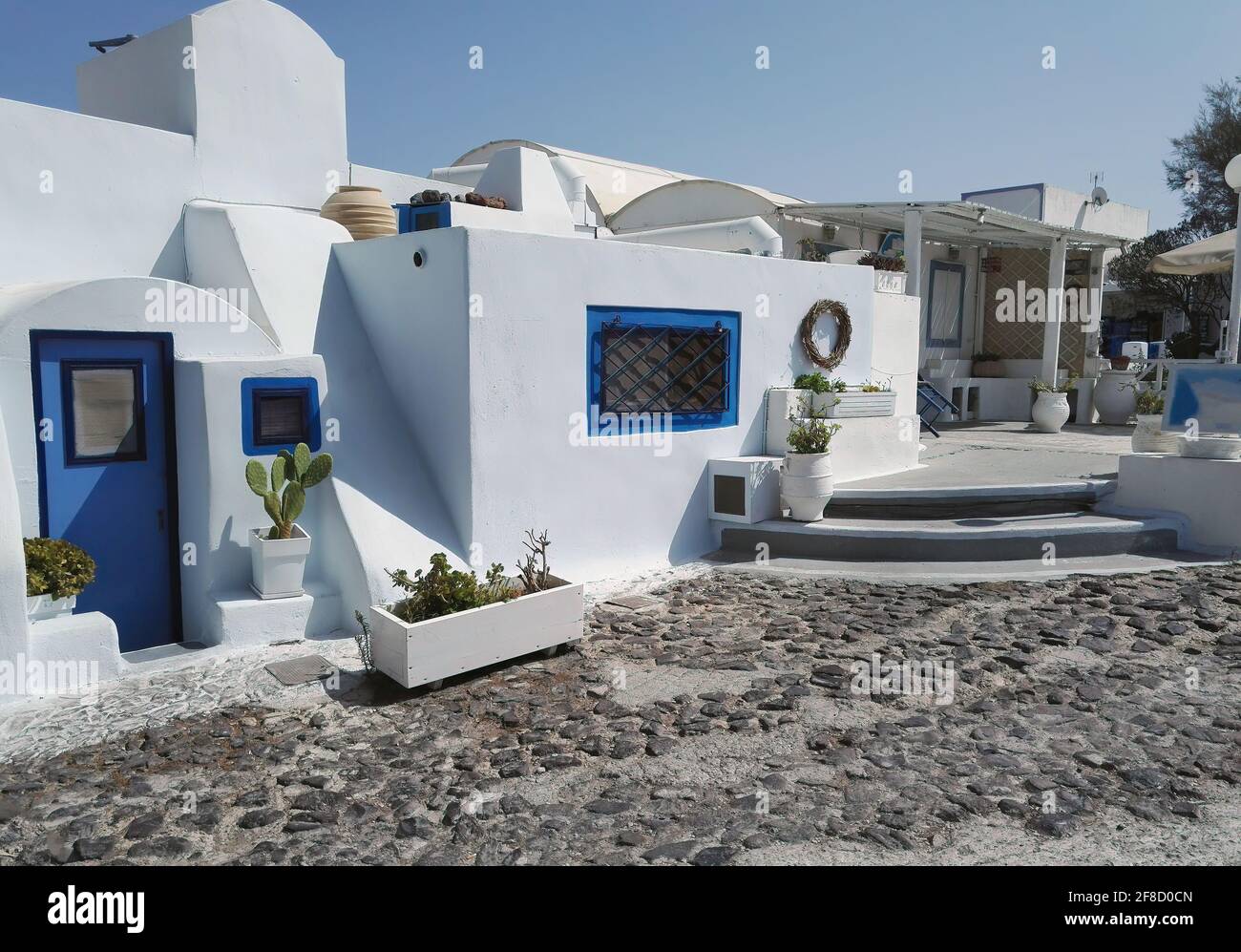 Santorini, Greece: Typical blue and white building exterior greek ...