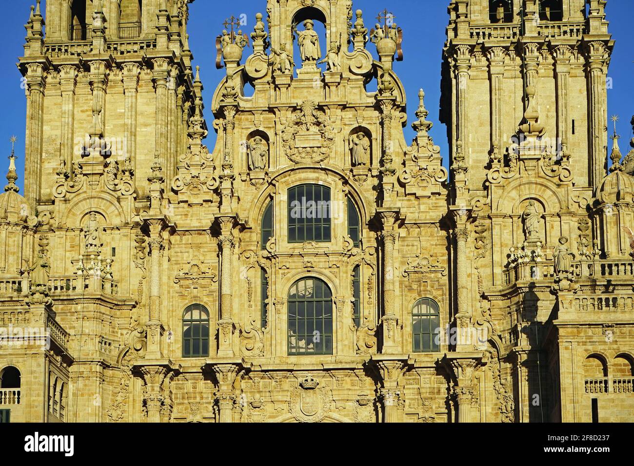 Santiago de Compostela: Santiago Cathedral, in the golden light of the evening sun  October 2020, Kathedrale St. Jakob im goldenen Licht der Abendsonn Stock Photo