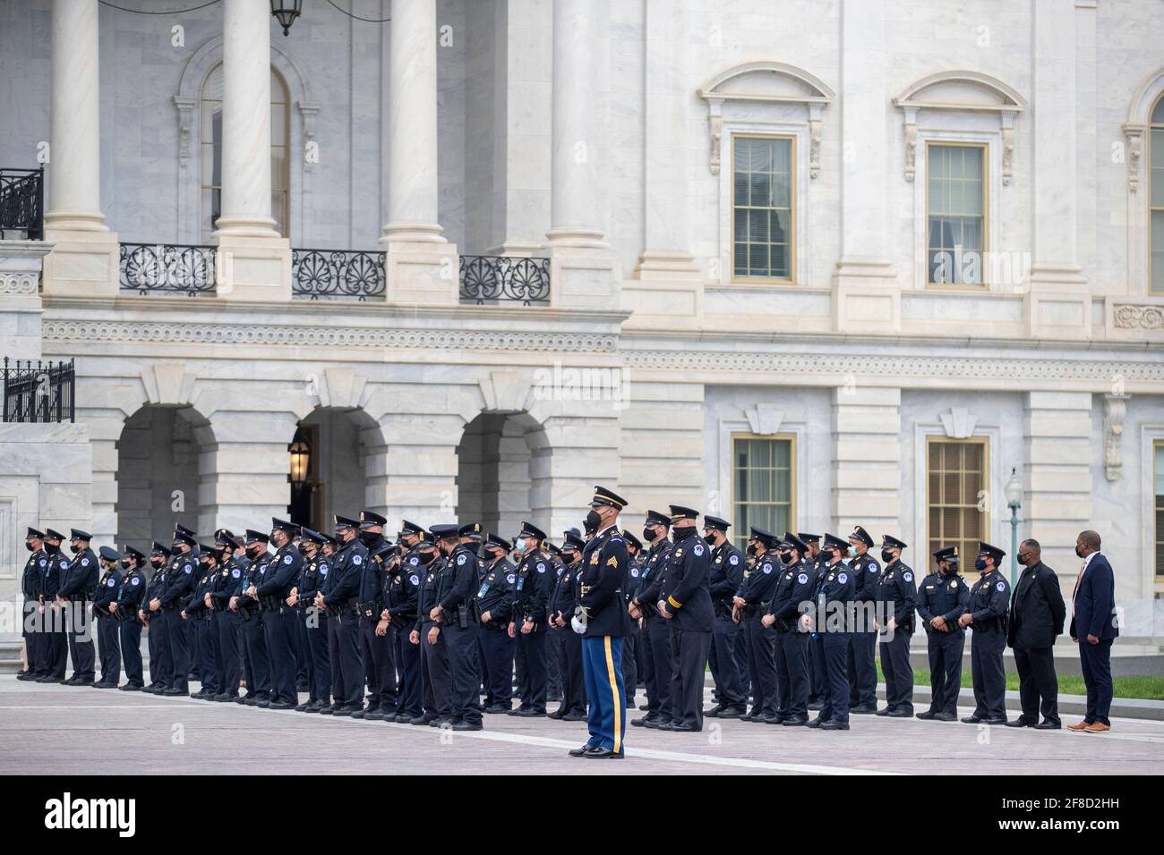 US Capitol Police Officers prepare for the arrival of slain US Capitol ...