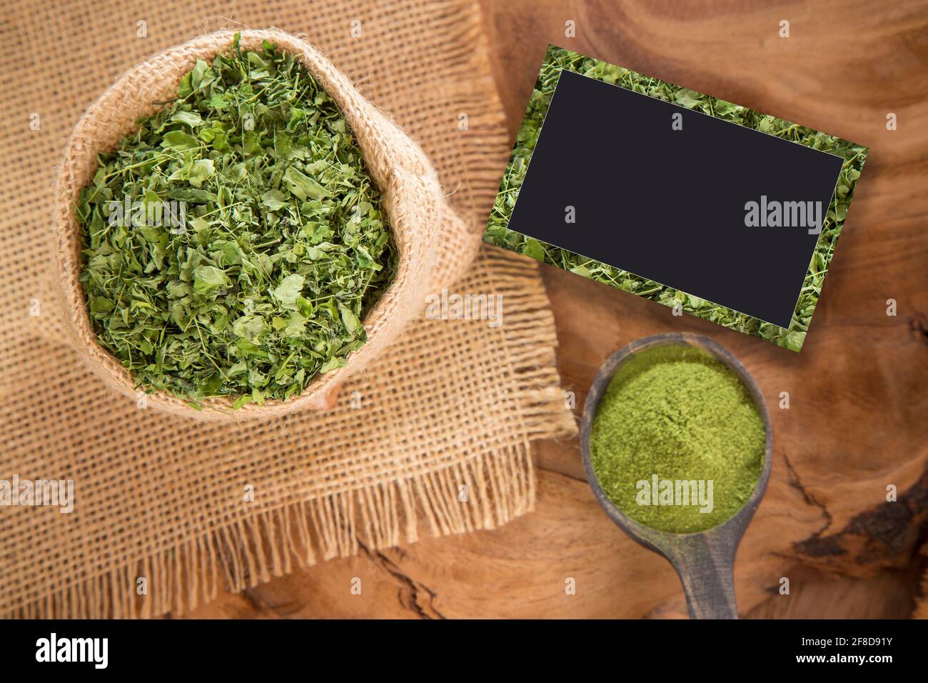 Leaves and moringa powder - Moringa oleifera Stock Photo - Alamy