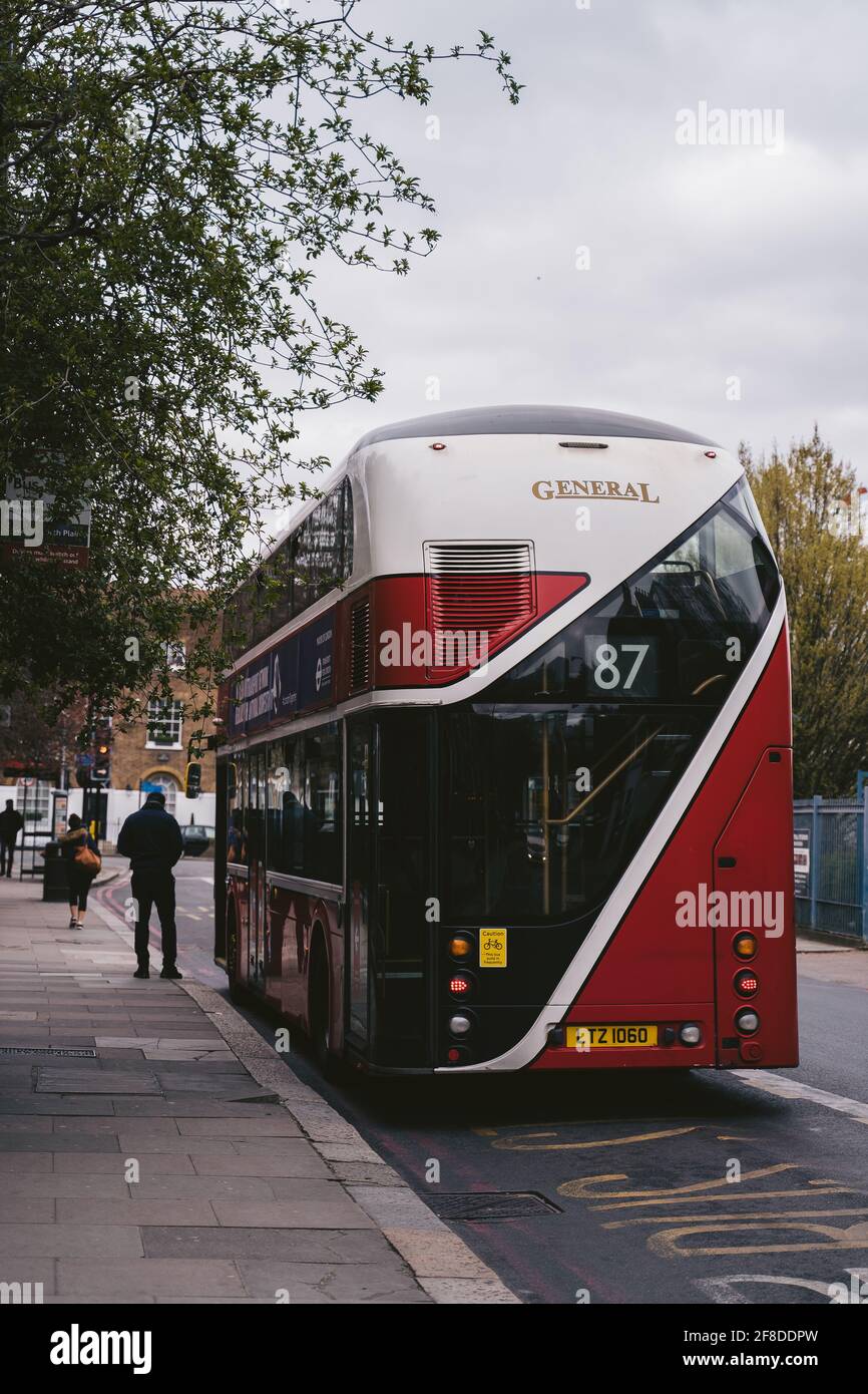 Number 87 bus hires stock photography and images Alamy