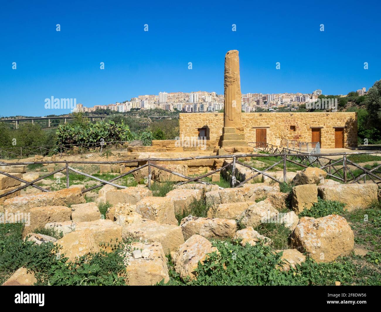 The ruins of Temple of Vulcan in Valle dei Templi Stock Photo
