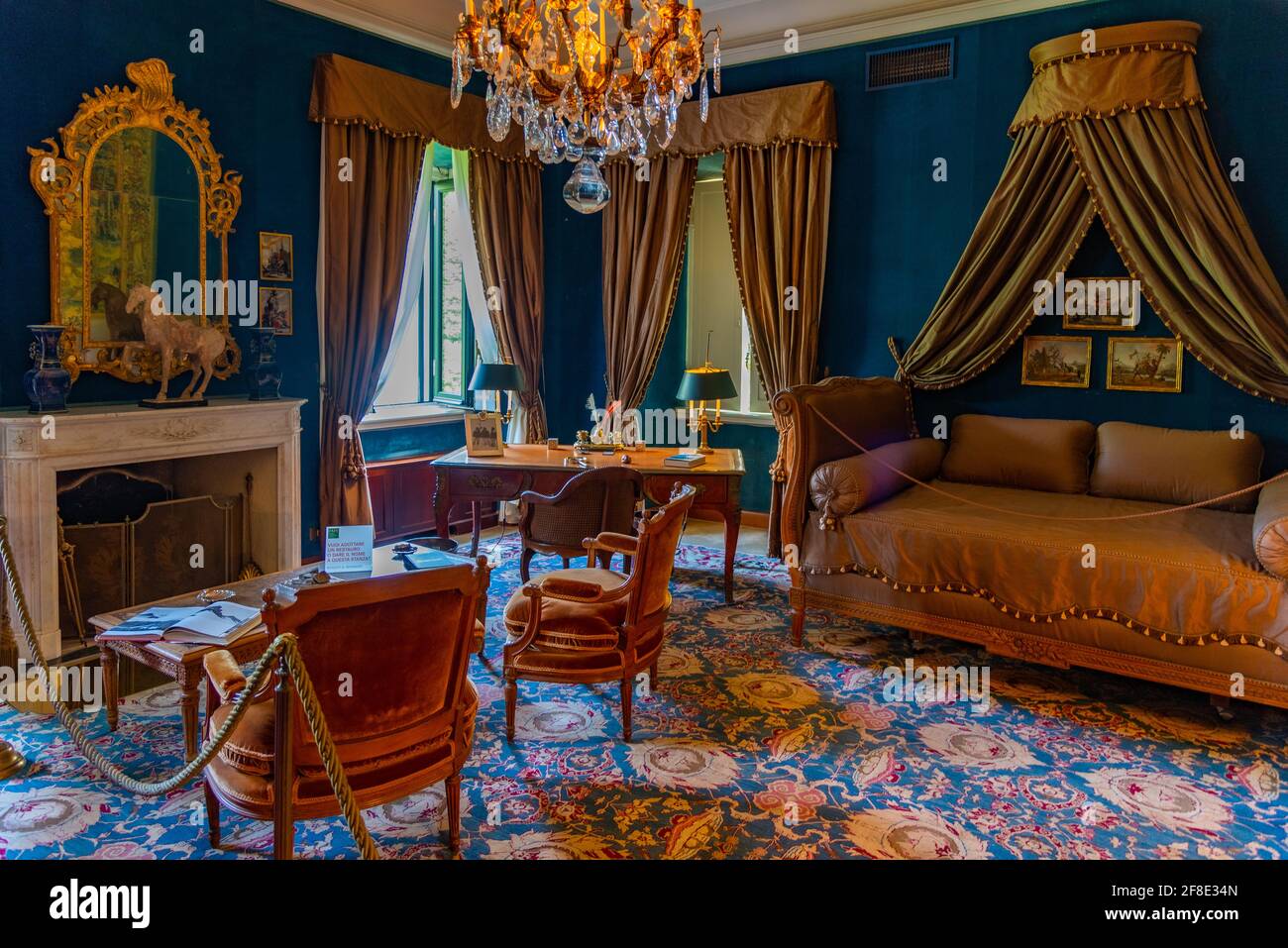 villa-del-balbianello-museum-high-resolution-stock-photography-and