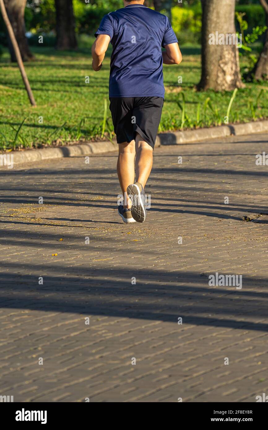 Marathon asian man running hi-res stock photography and images - Alamy