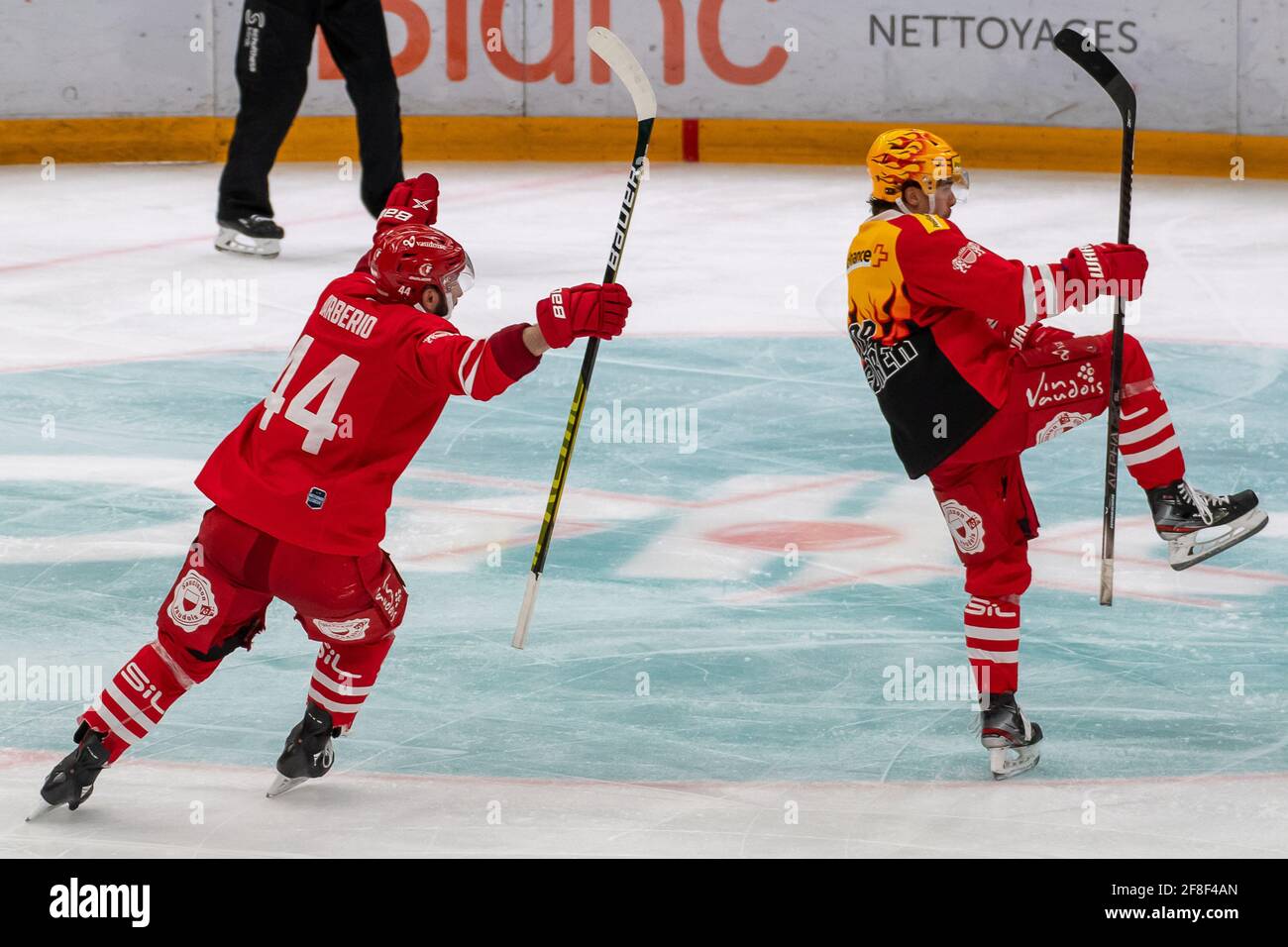 Lausanne Switzerland 13th Apr 21 13 04 21 Lausanne Vaudoise Arena Nl 1 4 Final Game 1 Lausanne Hc Zsc Lions 44 Mark Barberio Lausanne Topscorer Denis Malgin Lausanne Switzerland Croatia Out Credit Lausanne Switzerland 13th Apr 21 13 04 21 Lausanne Vaudoise Arena Nl 1 4 Final Game 1 Lausanne Hc Zsc Lions 44 Mark Barberio Lausanne Topscorer Denis Malgin Lausanne Switzerland Croatia Out Credit