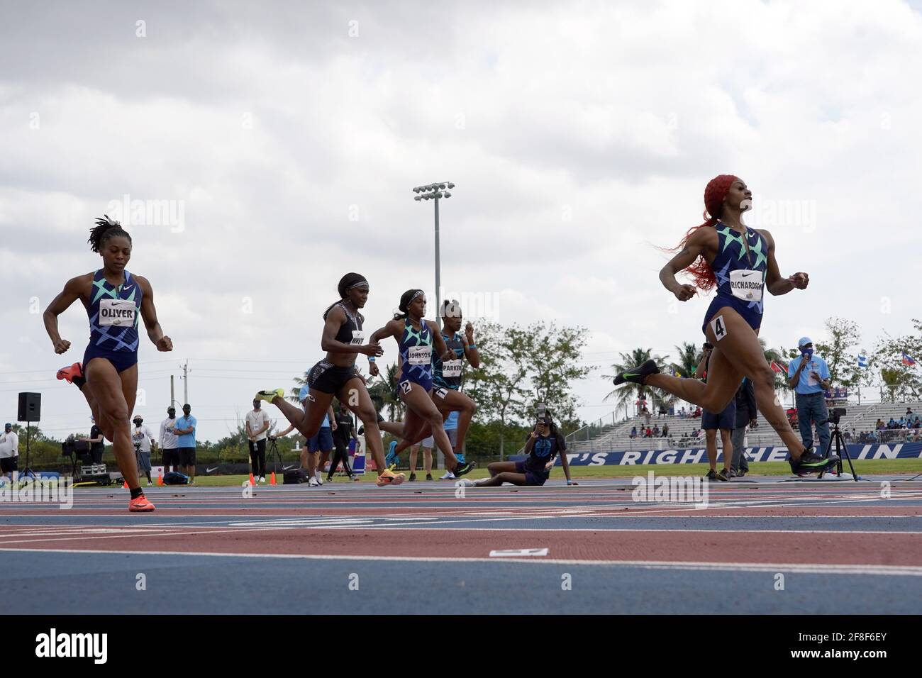 Sha'Carri Richardson (USA) defeats  Javianne Oliver (USA), Natalliah Whyte (JAM), Kortnei Johnson (USA) and Kiara Parker (USA) to win the women's 100m Stock Photo