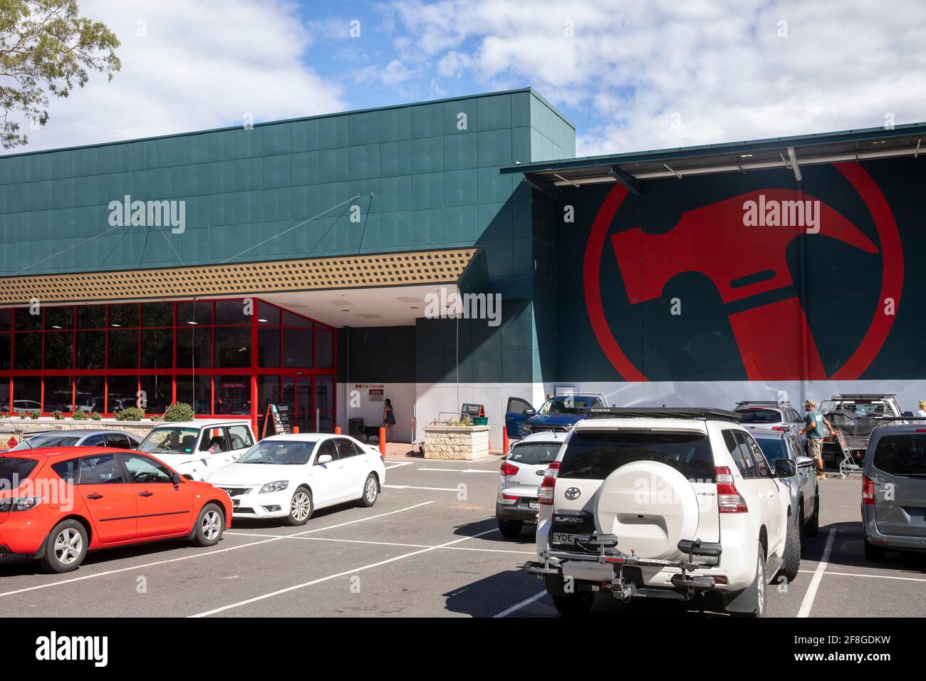 Bunnings hardware store in Belrose,Sydney,NSW,Australia Stock Photo Alamy