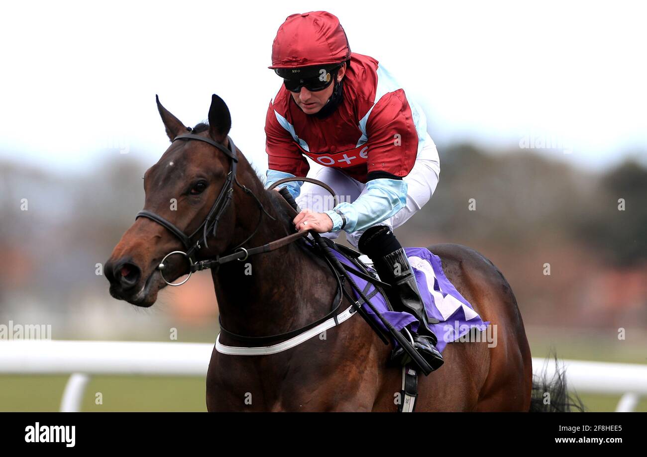 Vintage Clarets ridden by jockey Paul Hanagan on their way to winning the  aceodds.com Bet Calculator EBF Restricted Novide Stakes (Div 2) at Beverley  Racecourse. Picture date: Wednesday April 14, 2021 Stock