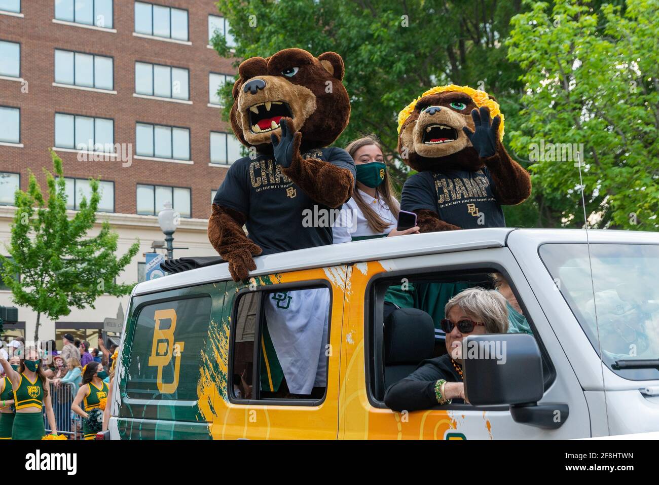 Basketball mascots hires stock photography and images Alamy