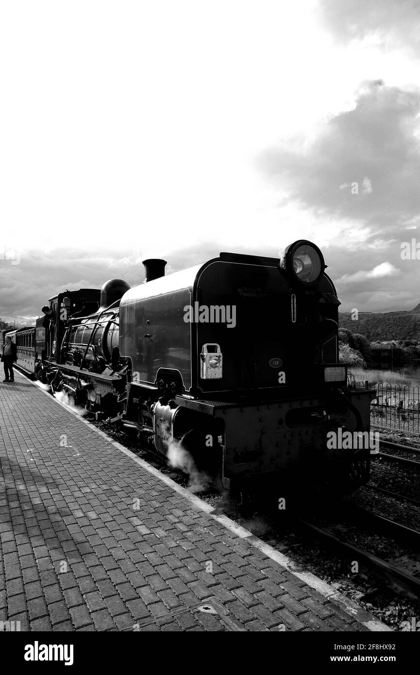 No. '138' at Porthmadog with the last train of the day from Caernarfon. Stock Photo