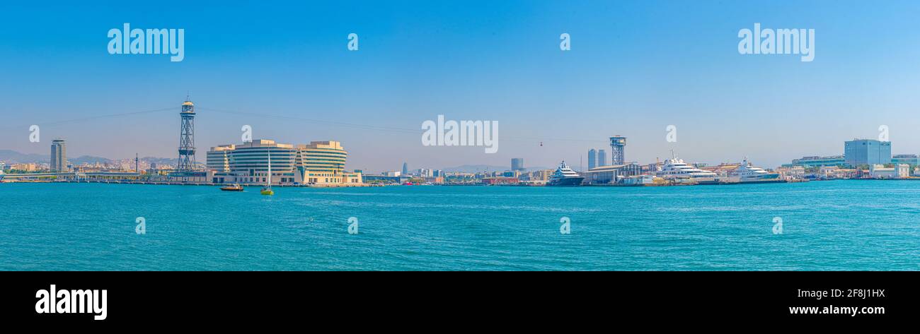 Cable car in Port of Barcelona, Spain Stock Photo - Alamy