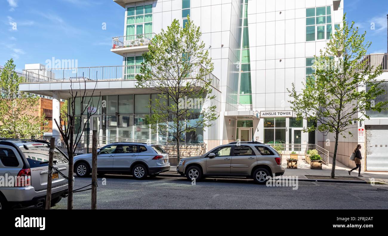 Ainslie Tower, at corner of Ainslie Street and Keap Street in