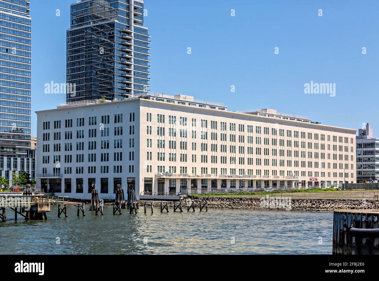 Austin Nichols House, a landmark Cass Gilbertdesigned warehouse