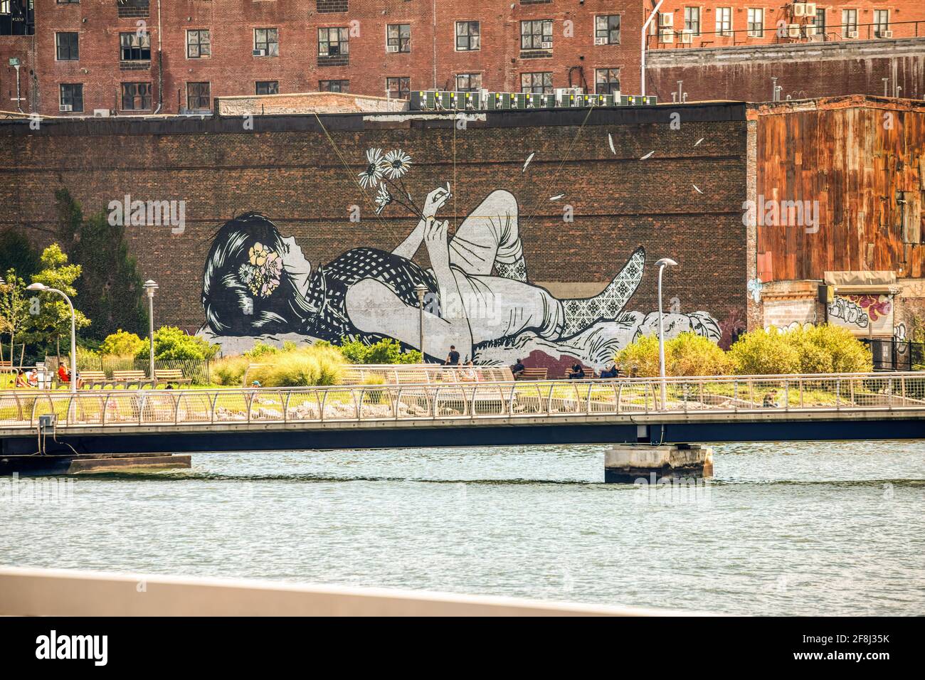 Love me, Love me not mural at Transmitter Park, Greenpoint, Brooklyn Stock Photo