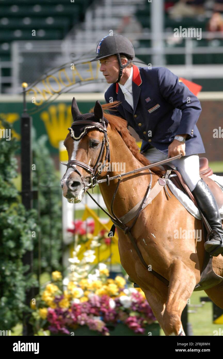 The North American, Spruce Meadows, July 2005, Zeidler Cup, Michael Whitaker (GBR) riding Up to Date 8 Stock Photo