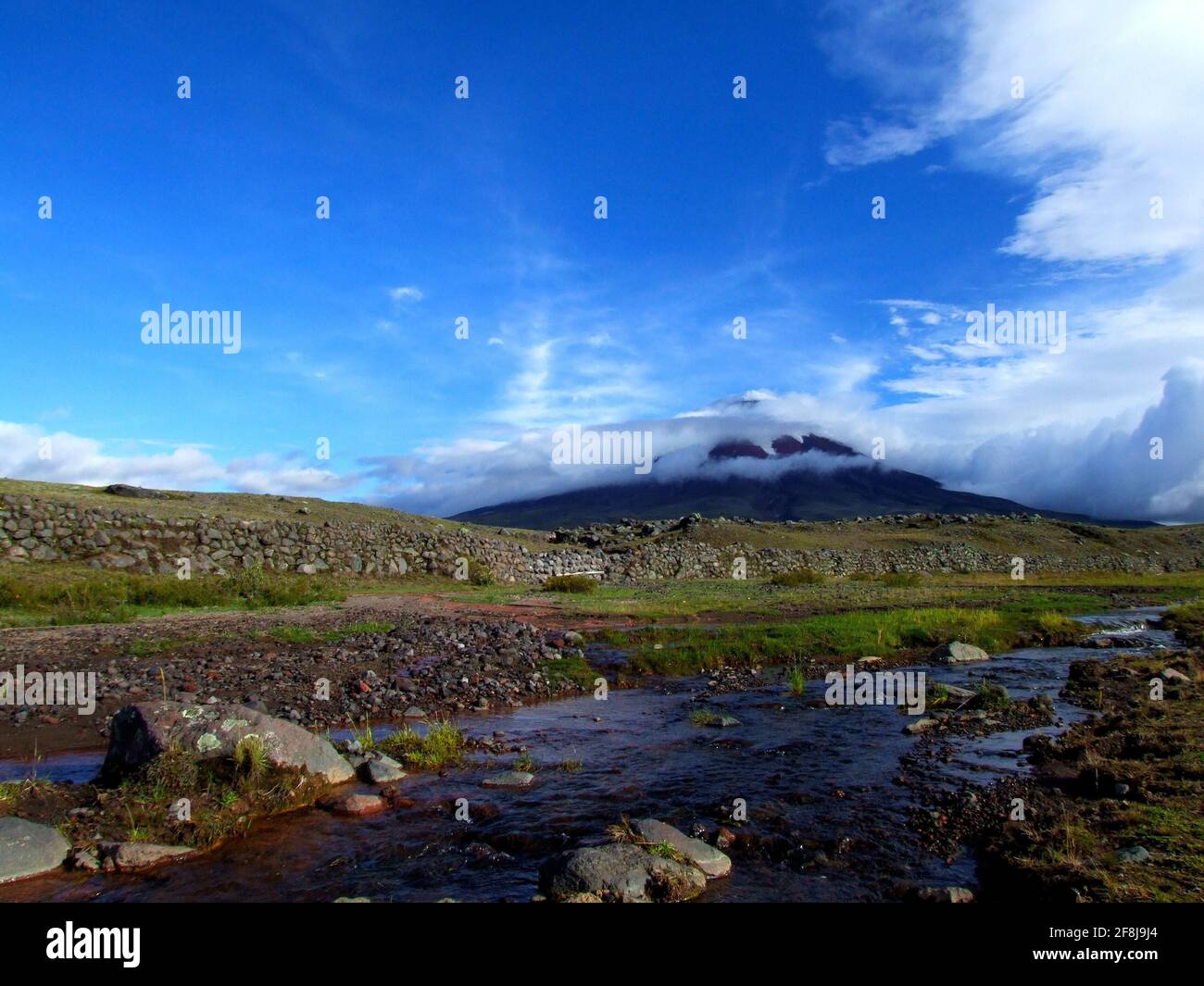 Mt Cotopaxi High Resolution Stock Photography and Images - Alamy