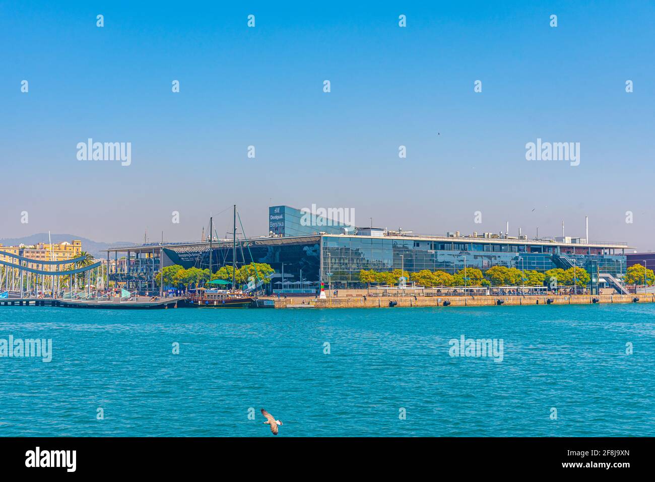Page 9 - Promenade Shopping Mall High Resolution Stock Photography and  Images - Alamy