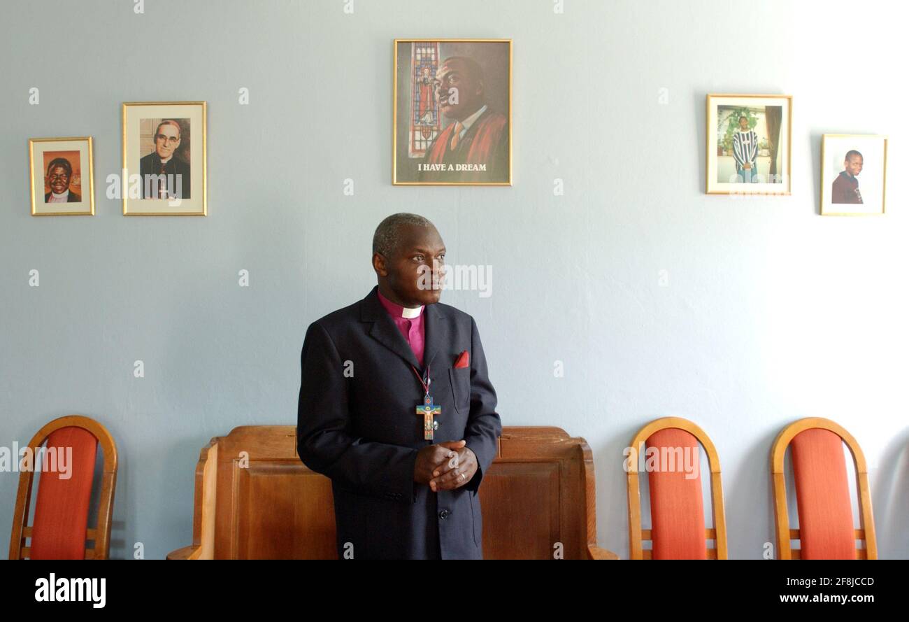 THE NEW ARCH BISHOP OF YORK, JOHN SENTAMU.22/6/05 TOM PILSTON Stock Photo