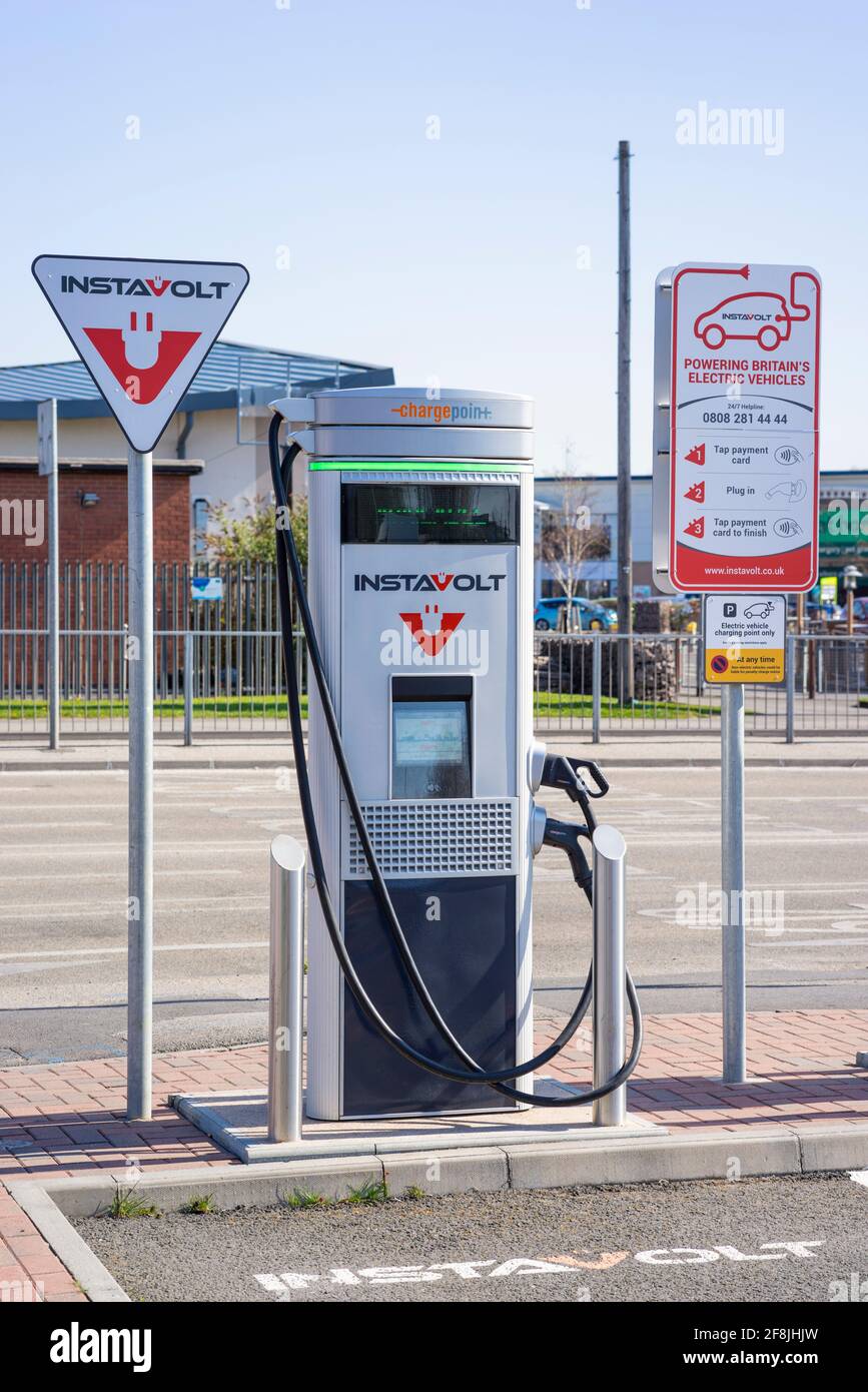 One Instavolt electric car charging point UK  Victoria retail park Netherfield Nottingham East mIdlands England GB UK Europe Stock Photo