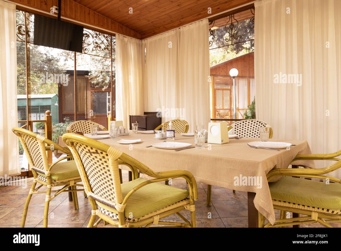 Modern restaurant banquet event room interior Stock Photo - Alamy
