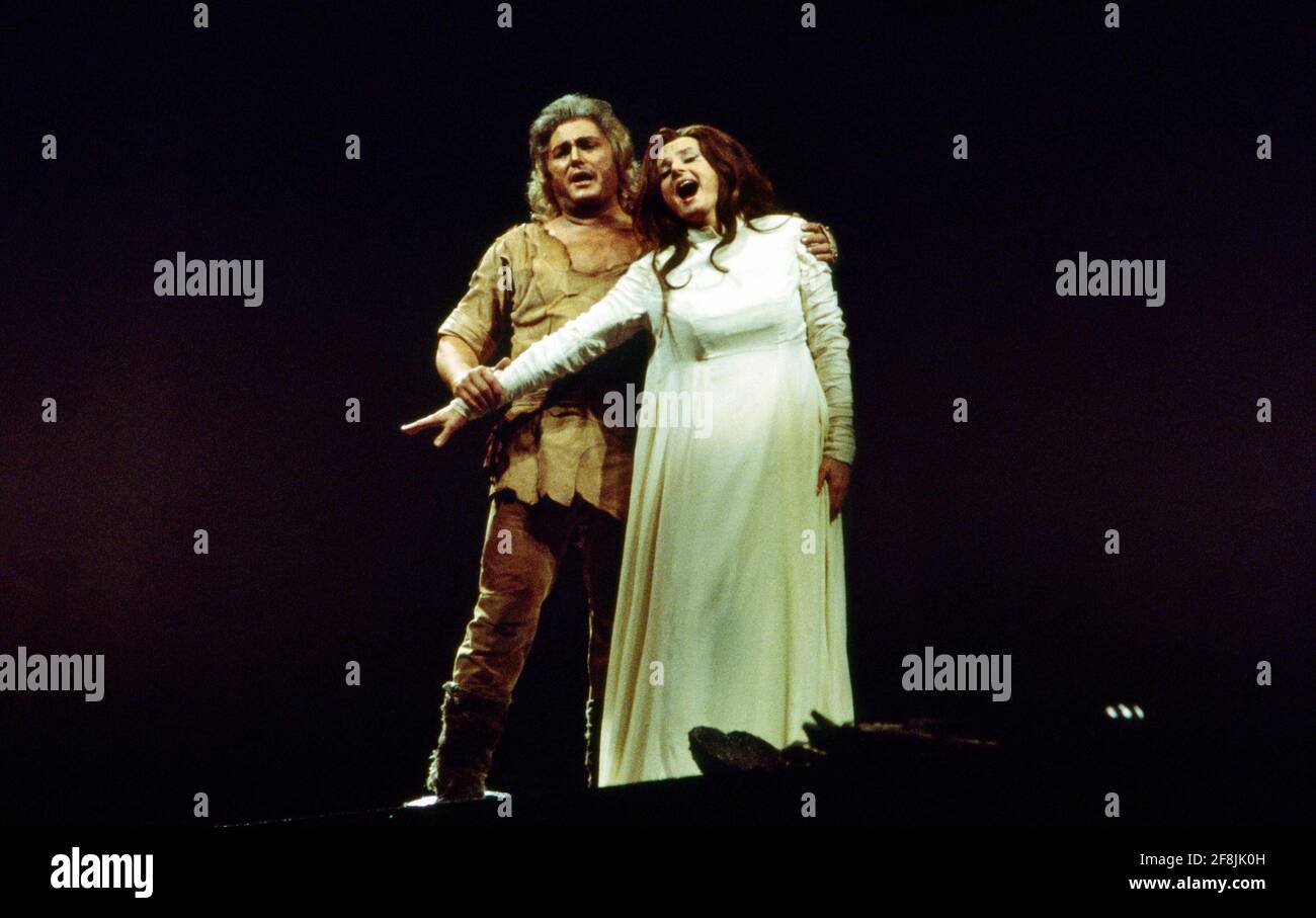 Jean Cox (Siegfried), Berit Lindholm (Brunnhilde) in SIEGFRIED by ...