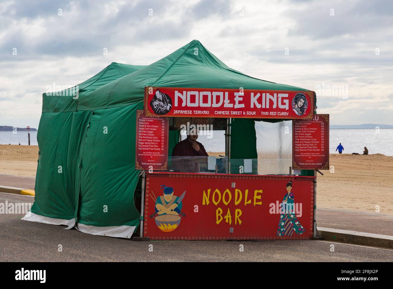 Pop up noodle bar hires stock photography and images Alamy