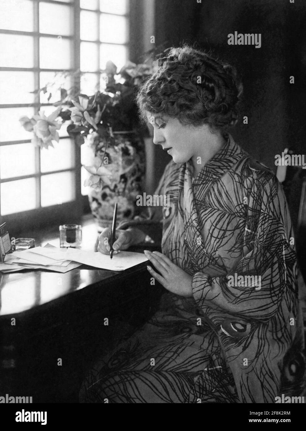 Mary Pickford. Portrait of the Canadian-American actress, Gladys Marie Smith (1892 -1979) by Hartsook Photo, 1918 Stock Photo