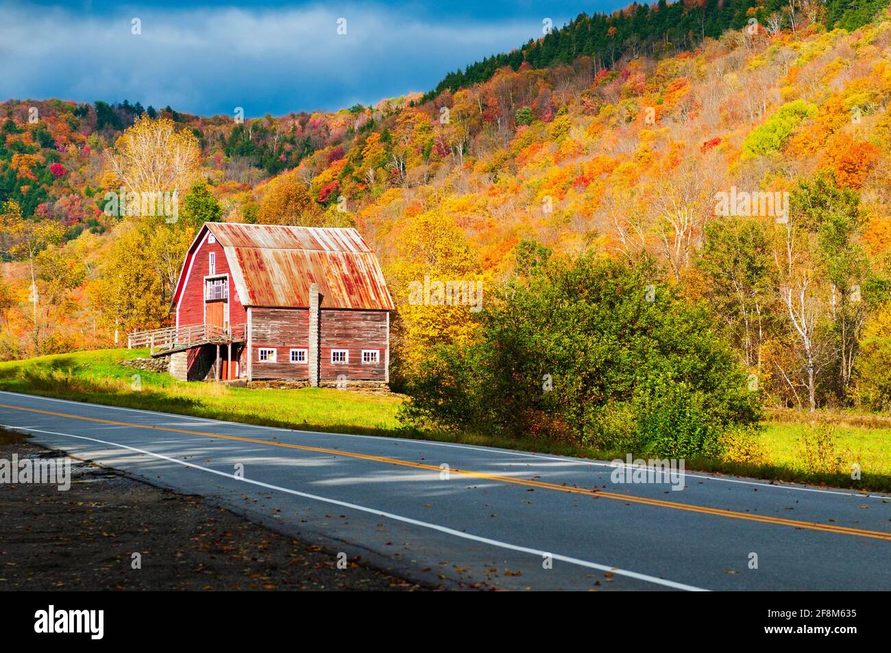 Old barns usa hires stock photography and images Alamy