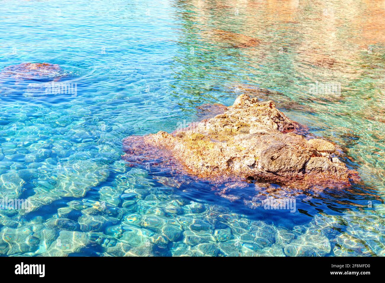 Clear Sea Rocks Tropical ocean underwater rocks hi-res stock photography and images - Alamy