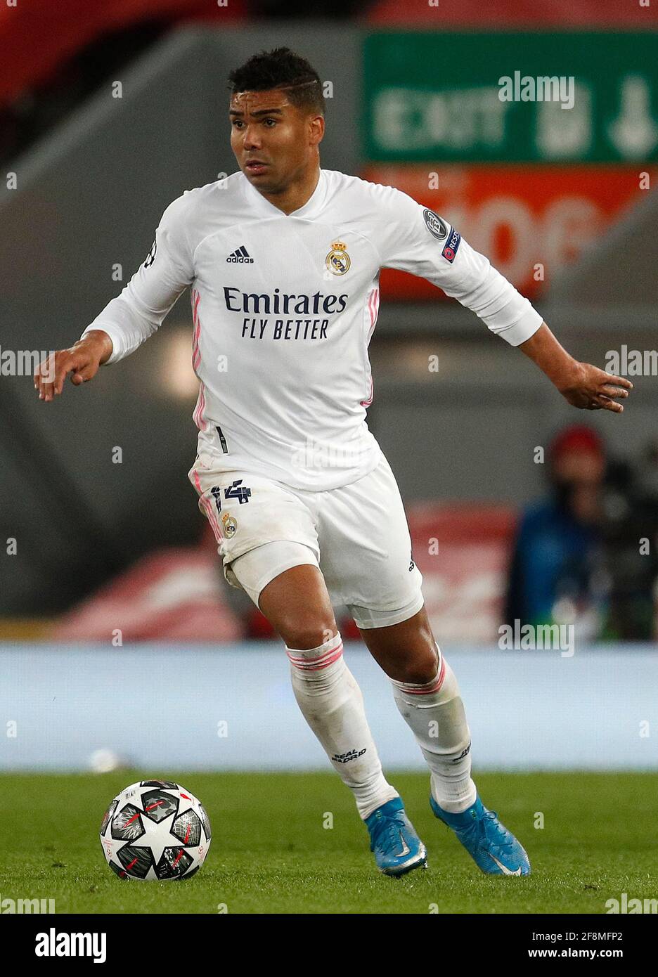 casemiro football boots