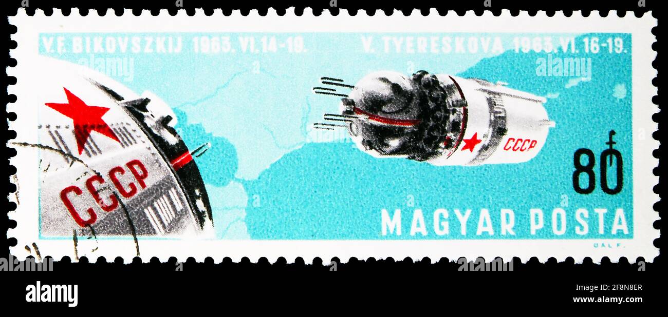 MOSCOW, RUSSIA - SEPTEMBER 30, 2019: Postage stamp printed in Hungary shows Vostok 5 and Vostok 6, Space Research serie, circa 1966 Stock Photo
