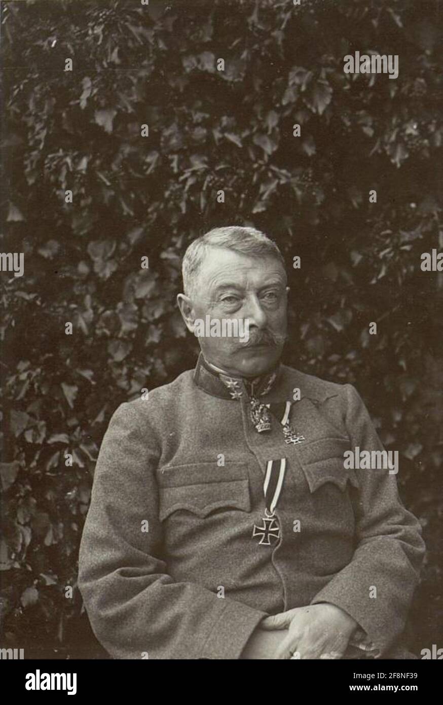Feldmarschalleutenant Joseph Schneider, noble of Manns-AU, commander of the 28th infantry division, belonging to the 5th army carrier (among others) of the Maria Theresien Order Stock Photo
