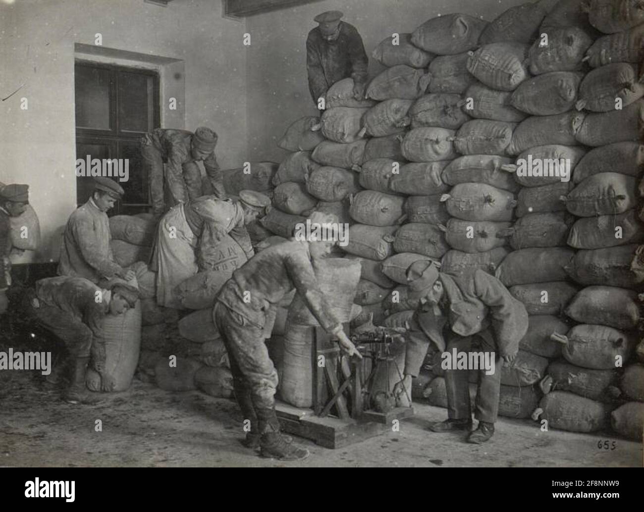 World war archives hi-res stock photography and images - Alamy