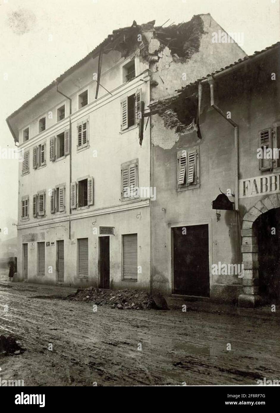 Destruction in Gorizia (Görz), the entrance to the (Bolko) barracks on Via Trieste. Stock Photo